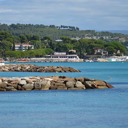 Apartment Chez Hugo Confortable Clim, Wifi, Parking, Centre Ville, Commerces, Port, Plages A Pieds *