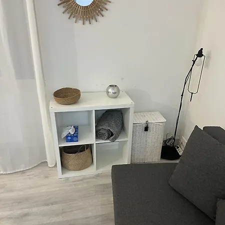 Appartement Chez Hugo Confortable Clim, Wifi, Parking, Centre Ville, Commerces, Port, Plages A Pieds La Ciotat